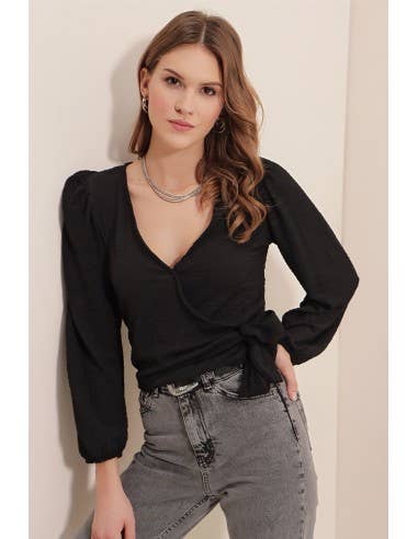 Mani Textile - Wholesale Blouse - Women's - Cache Coeur shirt - Black0