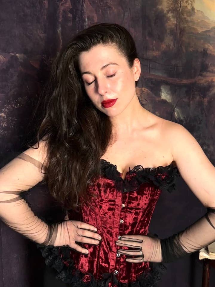 corsettery – Engroshandel Korset – til kvinder – Klassisk victoriansk overbust fløjlskorset, sort, rust, blå, rød, grøn, violet med vintage flæse. Gotisk victoriansk, steampunk overkommelig billig korset1