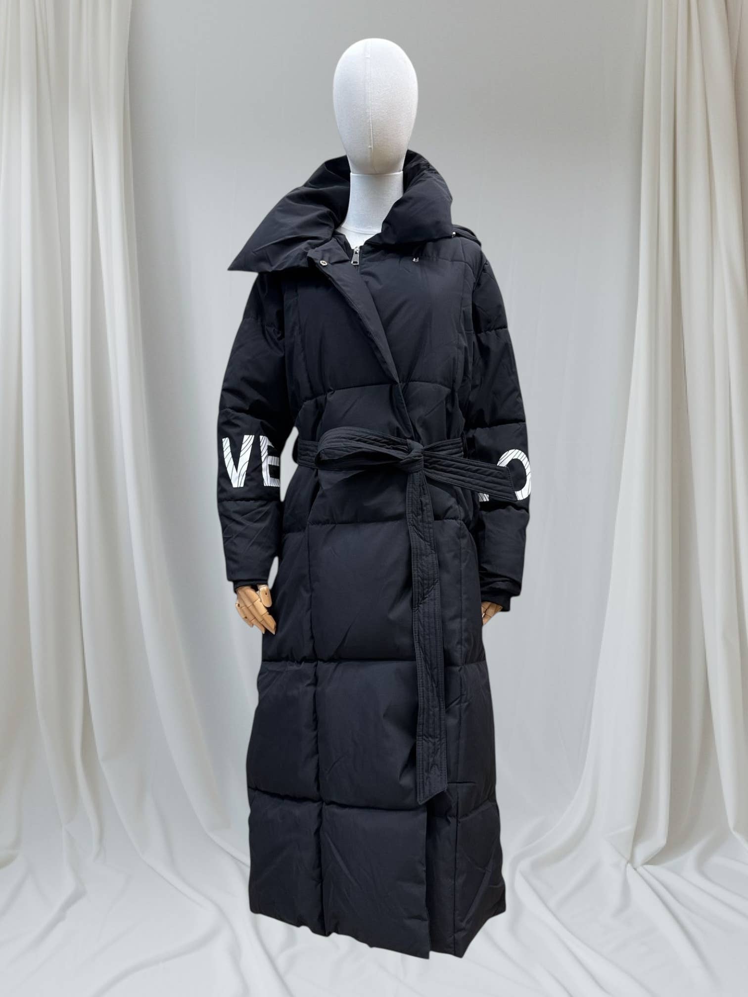 Saturne Paris - BIG SIZE EXCLUSIVE - Vendita all'ingrosso Piumino - Donna - AL298W41 Taglie Forti - Giacca Piumino Lunga "LOVE"5