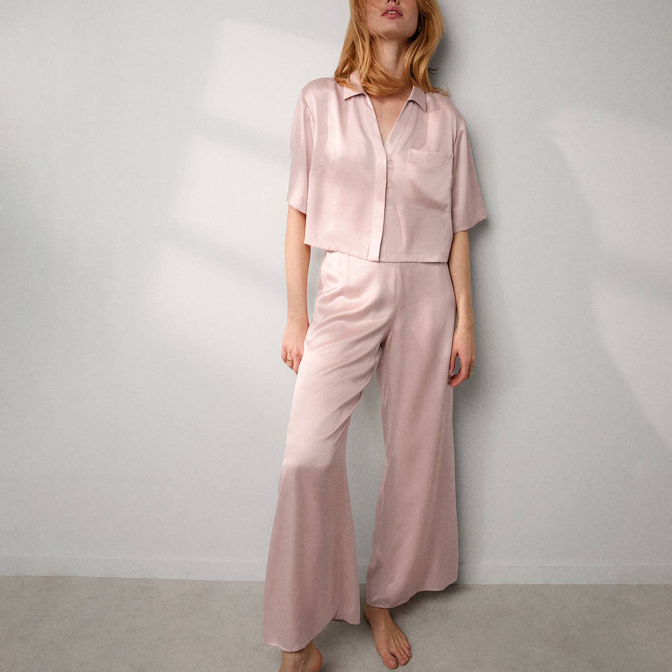 Rose délicat Ensemble de pantalons taille haute en soie lavable en vente sur Faire3