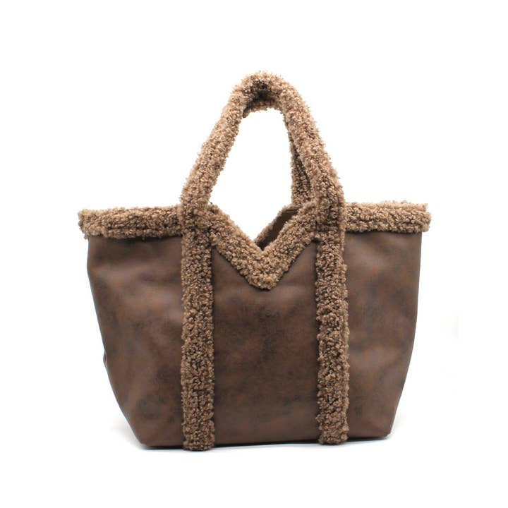 Vimoda - Wholesale Belt Bag - Women's - Suede-effect tote bag with fur trim3