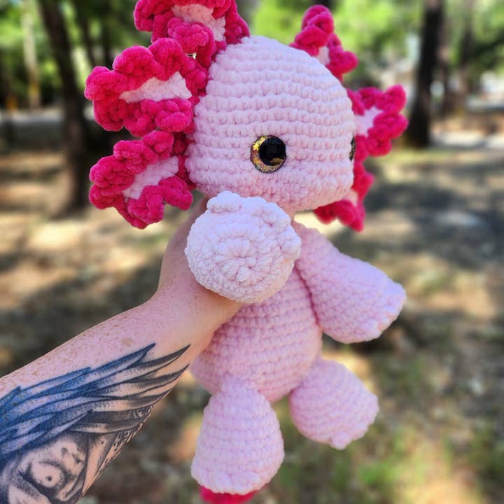 Anh2 LTD - Wholesale Stuffed/Plush Toy - Kids & Baby - Bubbles the Axolotl Crochet, Handmade Stuffed Toy