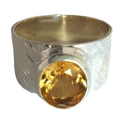 Anillo ovalado facetado hecho a mano de plata citrina 925 auténtica. para venta al por mayor de SILVER CAVE