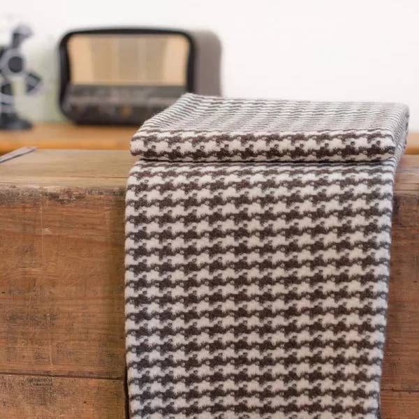 Chicoração - Wholesale Throw Blanket - Blanket Pied De Poule - Brown1
