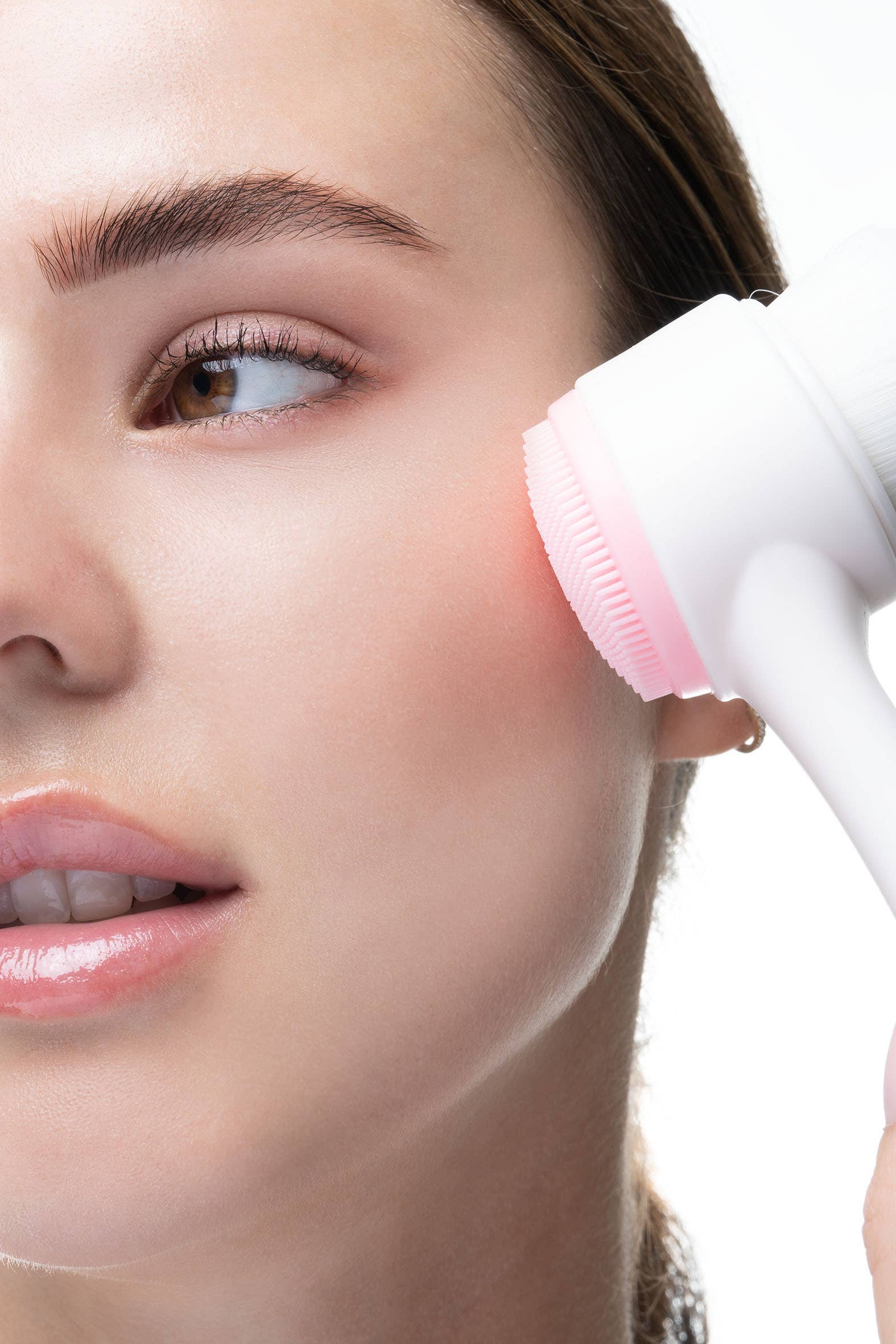 Soinvogue – wholesale Facial cleanser – Brushworks Facial Cleansing Brush5