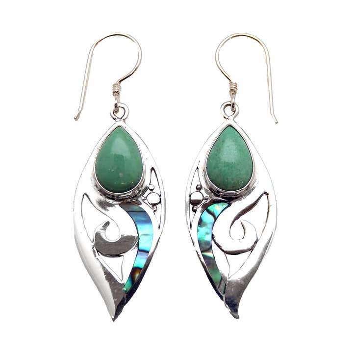 (379BVAPAUA) Boucles d'oreilles en argent avec variscite en forme de goutte et paua pour la vente par Vera Wolf