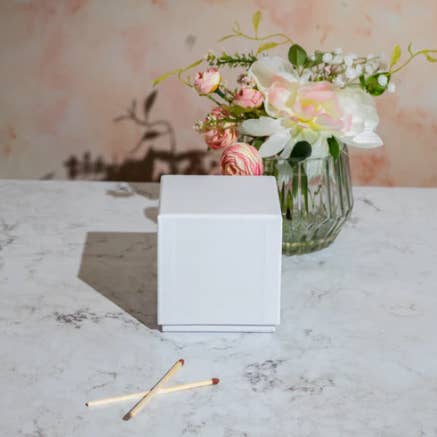 Calon Home - Wholesale Candle holder - Wholesale Candle Boxes in Black or White 4