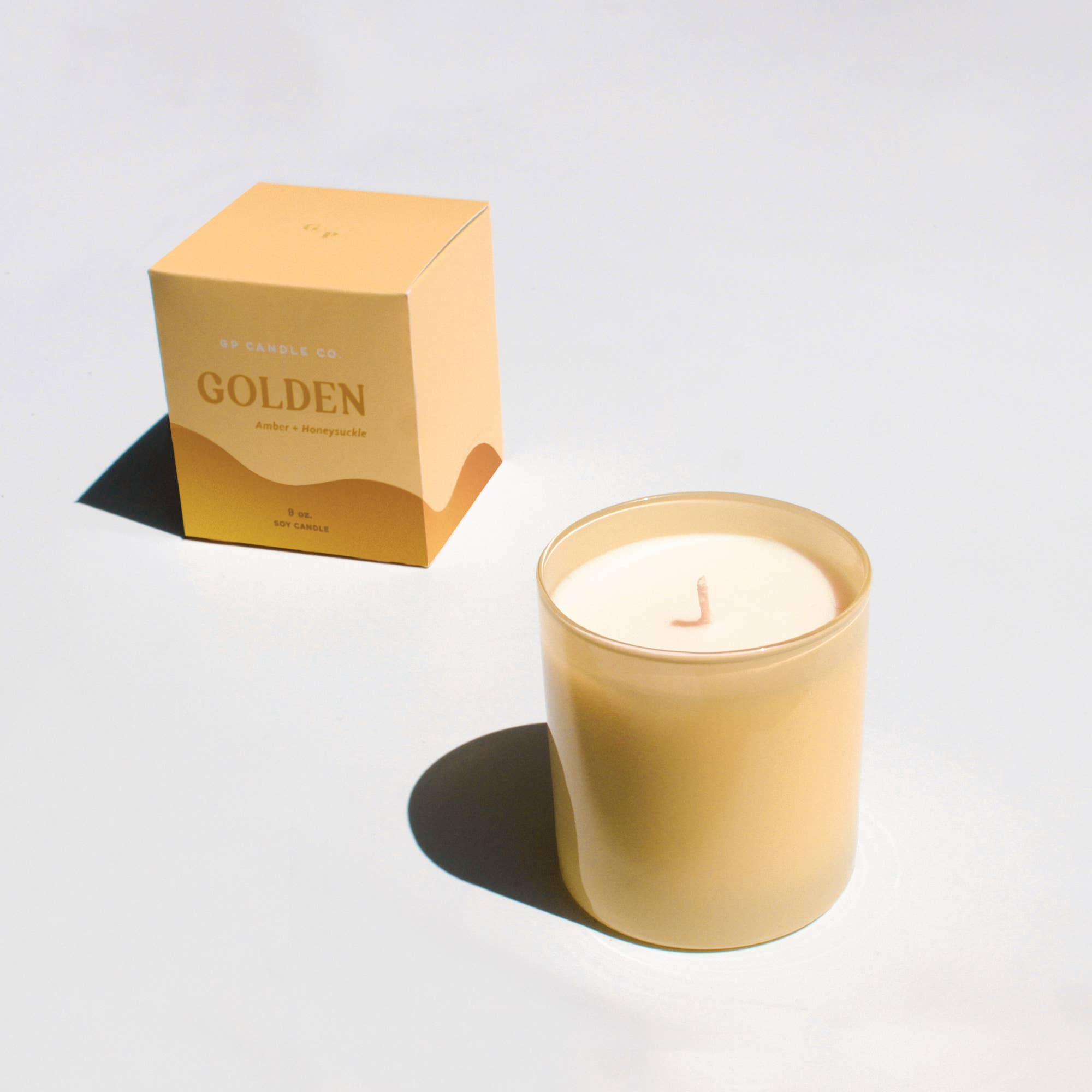 GP Candle Co. – wholesale Jar/filled candle – Golden 9 oz. Hue Candle (Amber + Honeysuckle)1