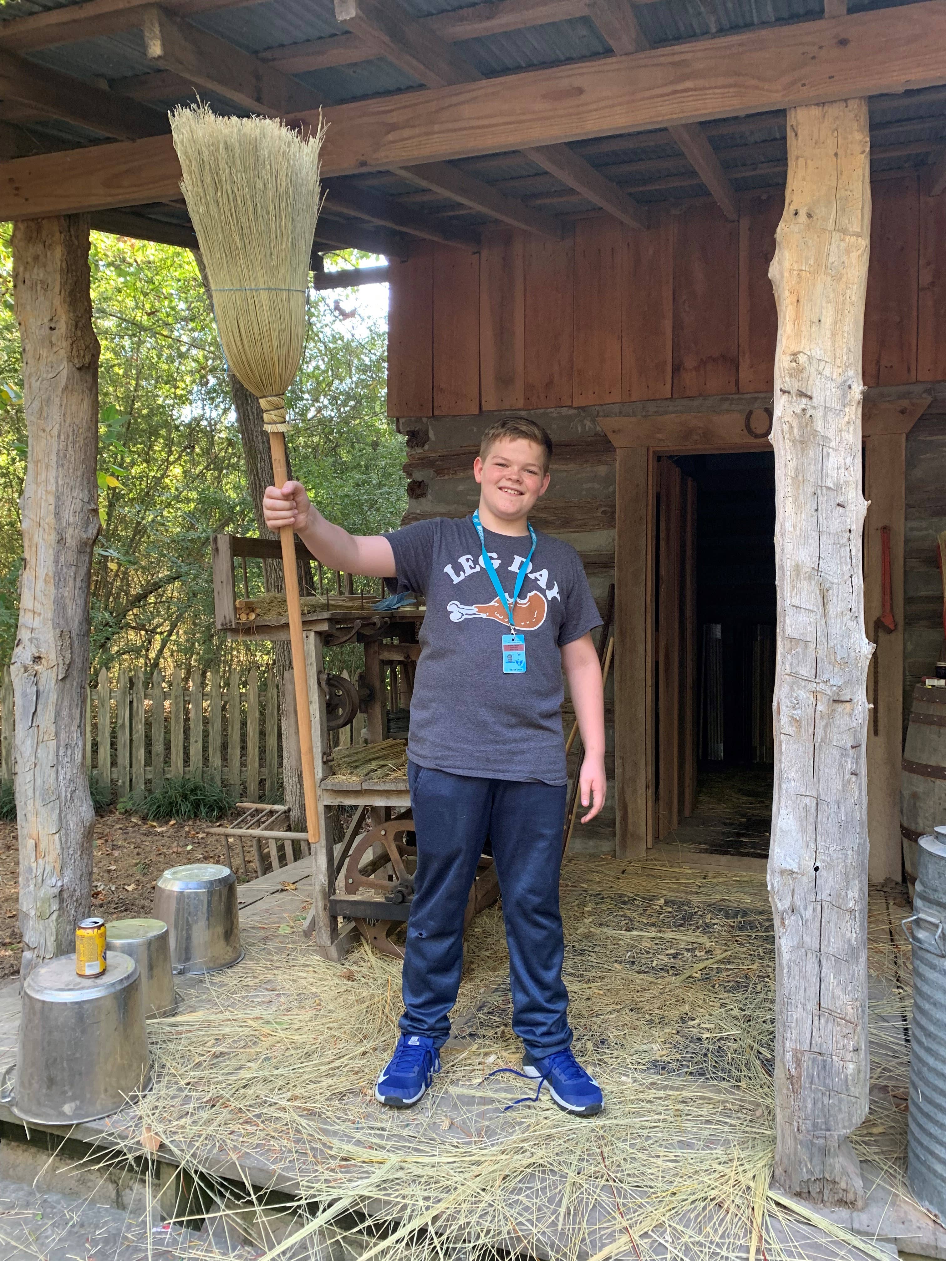 Parker Homestead - Wholesale Craft Supplies - Broom Corn2