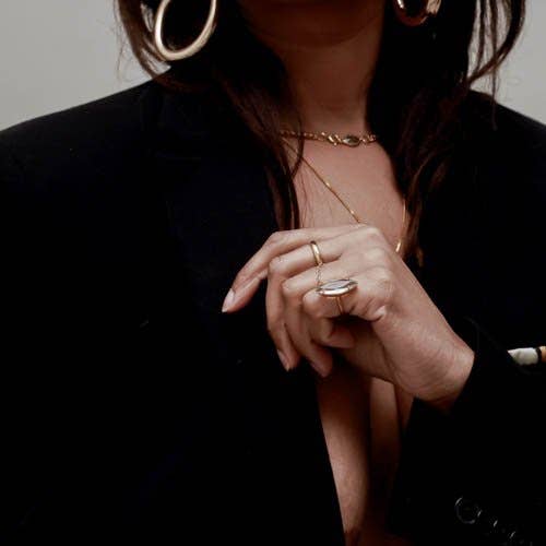 Carmen Choker (1 colore) per la vendita all'ingrosso da parte di Supernovae.