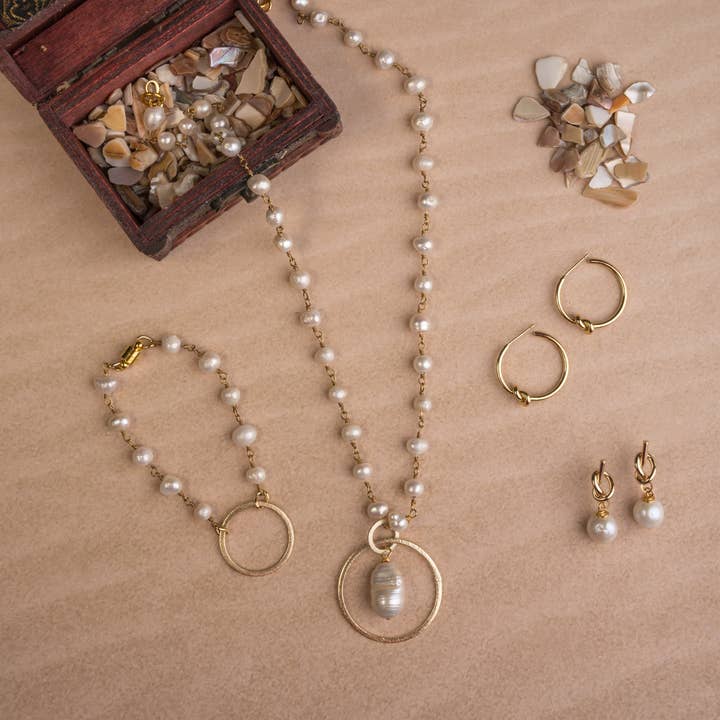 ali & bird jewelry - Wholesale Schakelarmband - Parelkettinkje & Gouden Armband1