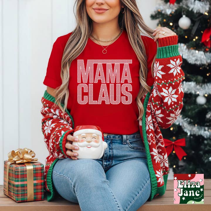 Tee Gráfico de Natal Mama Claus Xadrez - Tinta Branca por atacado de Eliza Jane Designs