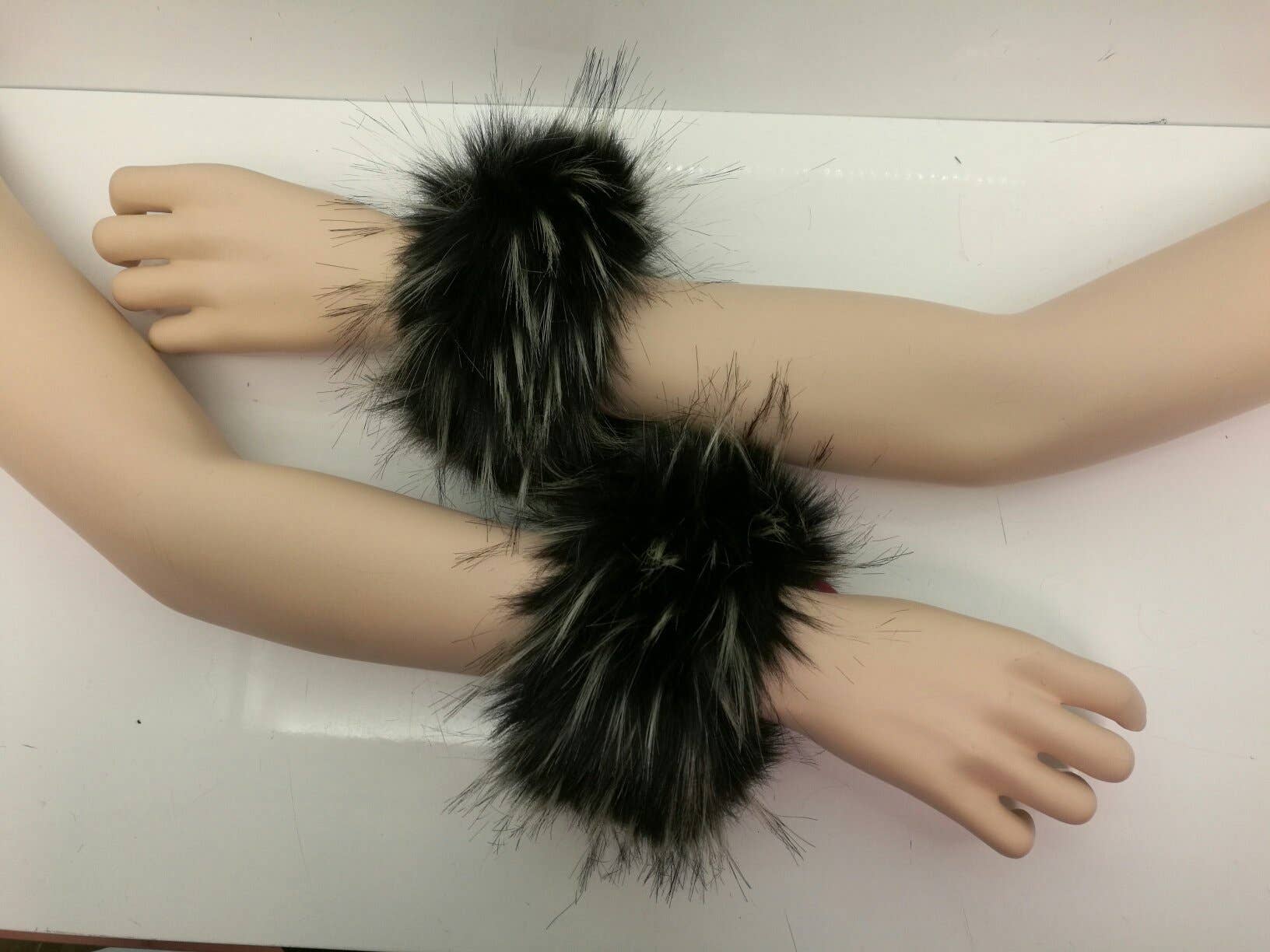 Superbia - Wholesale Cuff Bracelet - Faux Fur Wristband Slap Over Cuffs 4