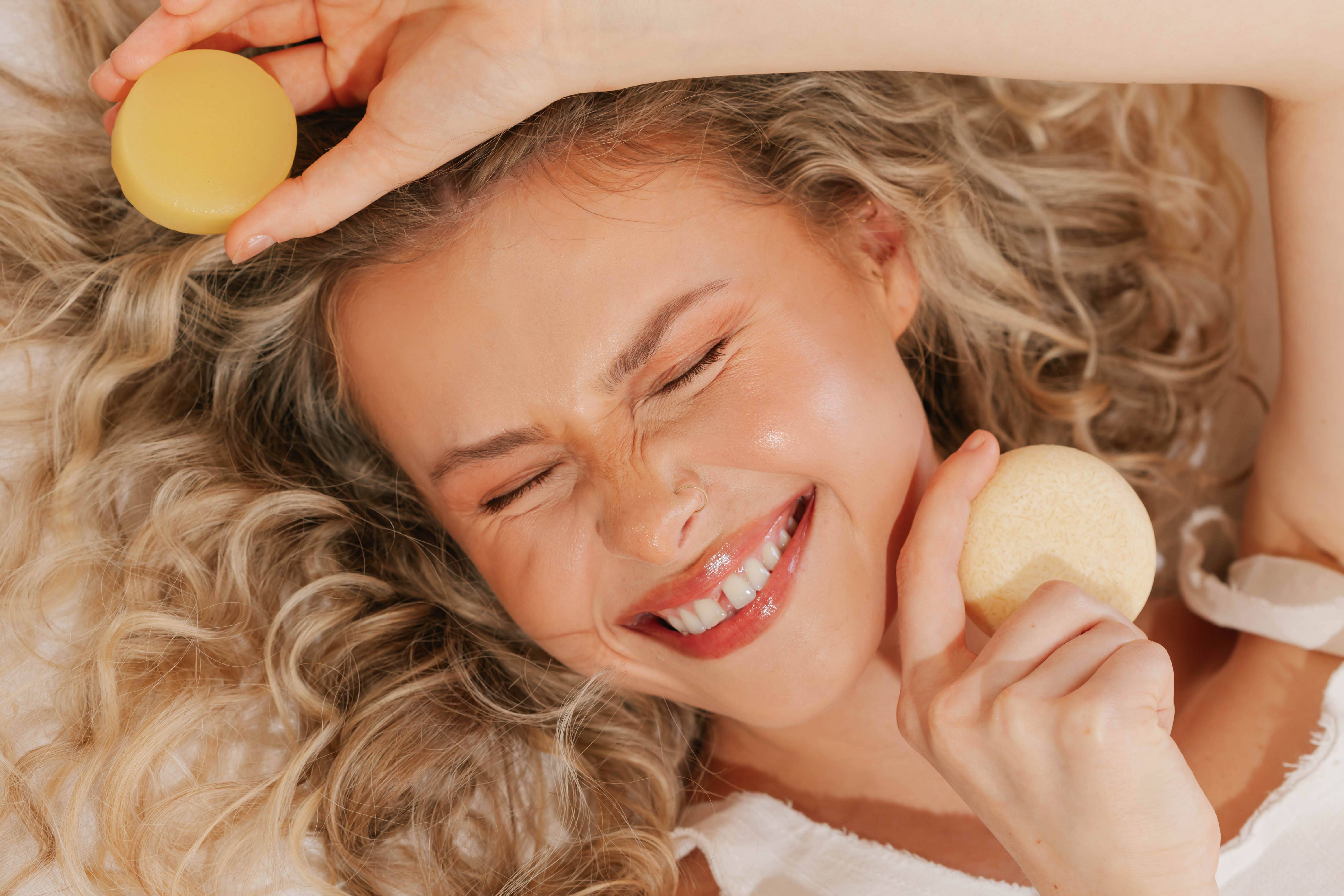 Good Juju Body & Home – Großhandel Conditioner – Feuchtigkeitsspendende Conditioner-Bar für trockenes/lockiges Haar2