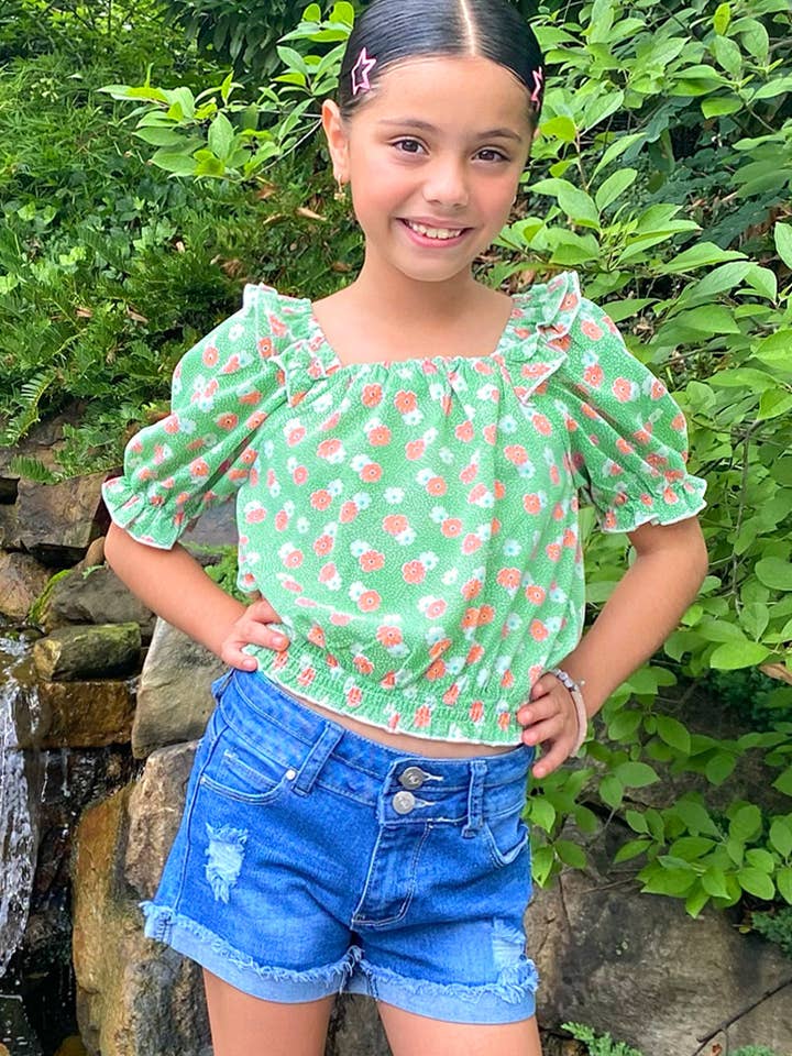 GKT-3150B-106 Top alla moda da ragazza con maniche a sbuffo per la vendita all'ingrosso da parte di Cutie Patootie Clothing