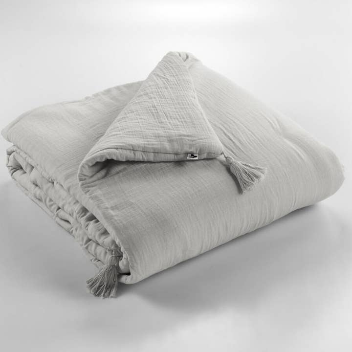 150 x 150 cm GAIA Cloud Comforter for wholesale by L'effet Papillon