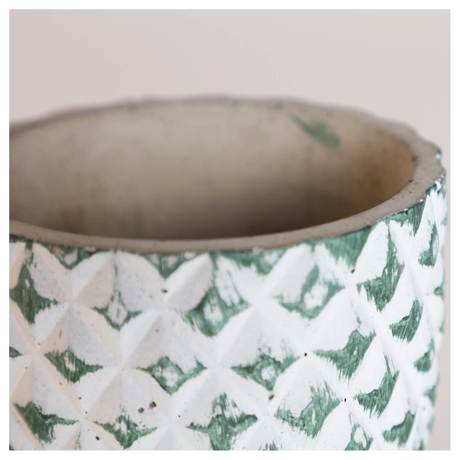 B&B – wholesale Kruka – Krukväxt, Av Cement, I Vit Färg, 12X12X9cm1