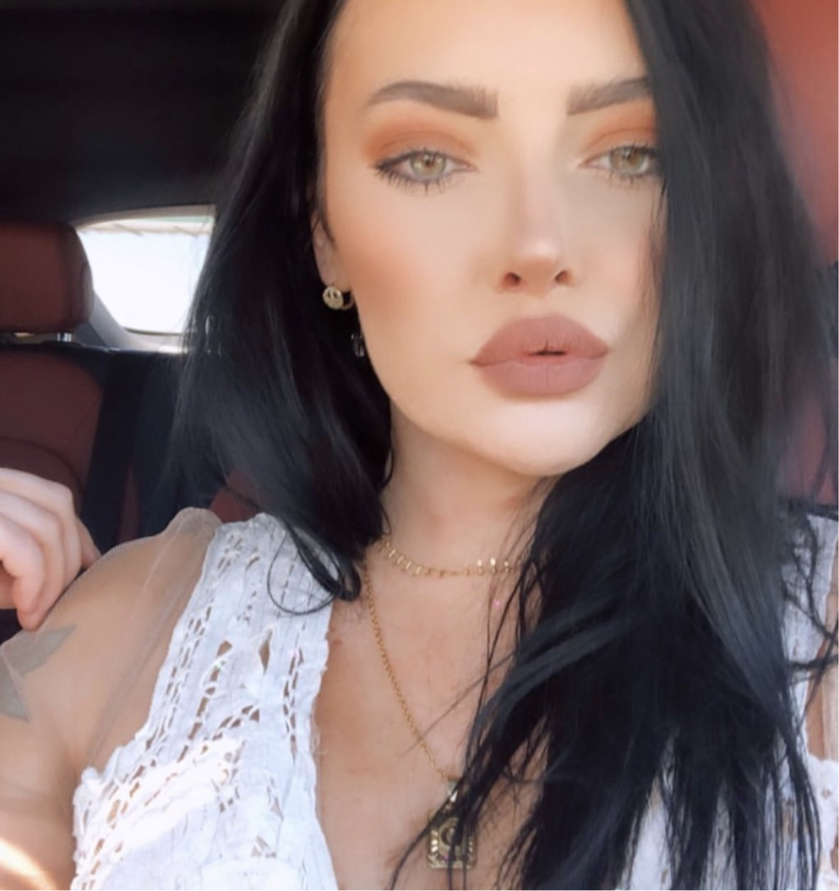 Kismet Showroom - Venta al por mayor Collares con colgantes/abalorios - Collar Inicial Miel32