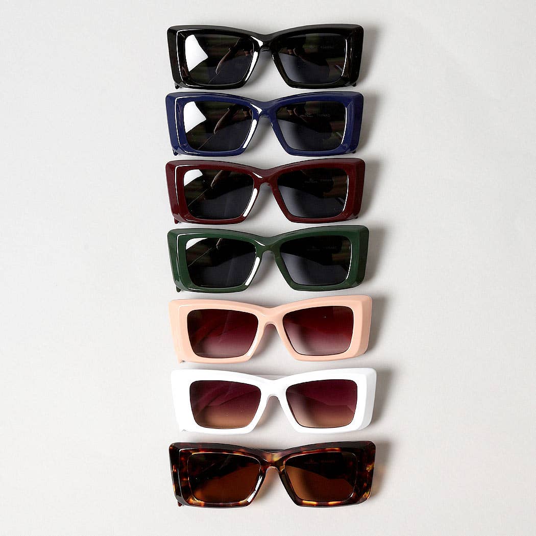 12 COLORI ASSORTITI Occhiali da sole da donna con montatura rettangolare audace in vendita all'ingrosso su Faire1