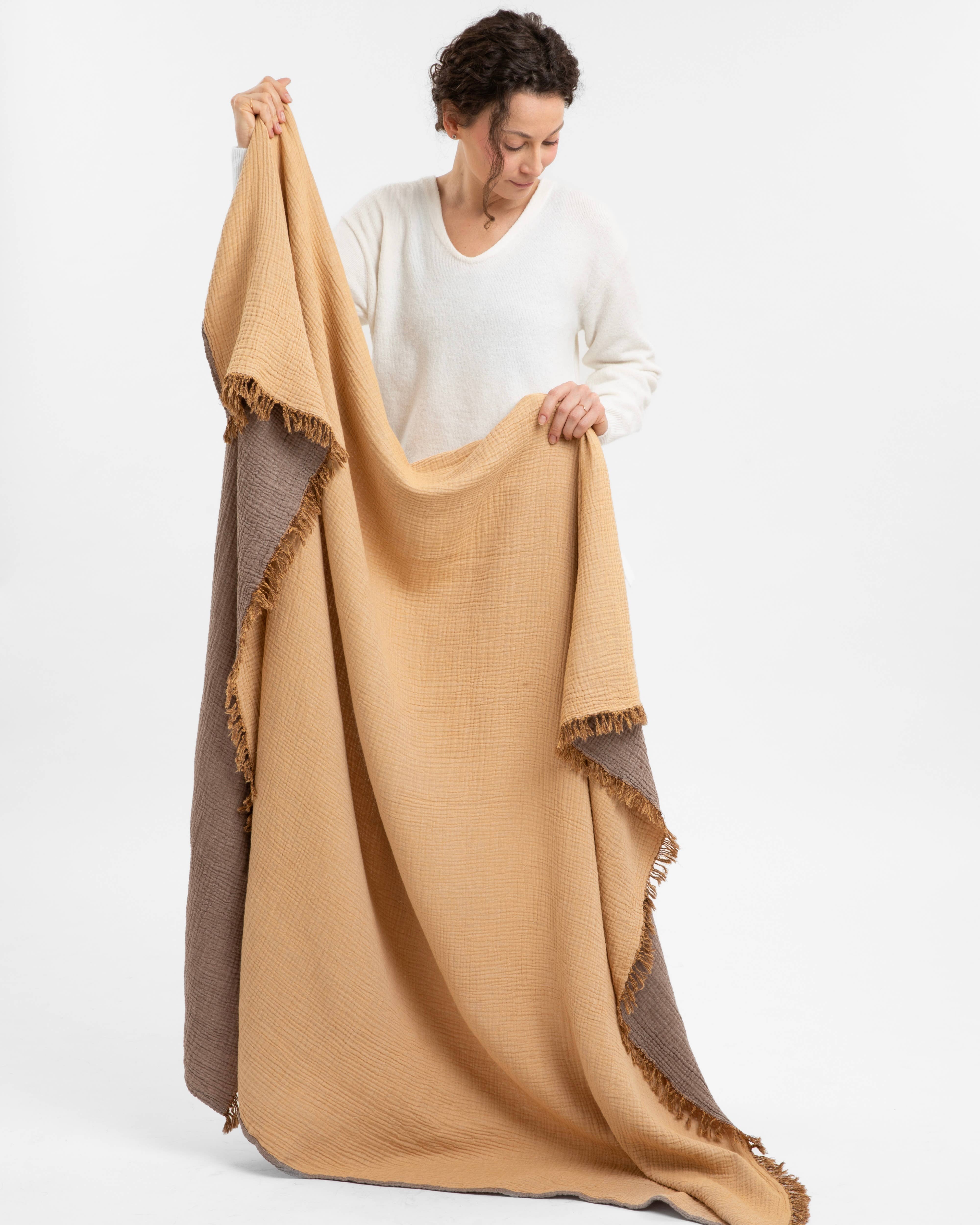 Woven Stories - Wholesale Throw Blanket - Cocoon Cotton Reversible Throw Blanket11