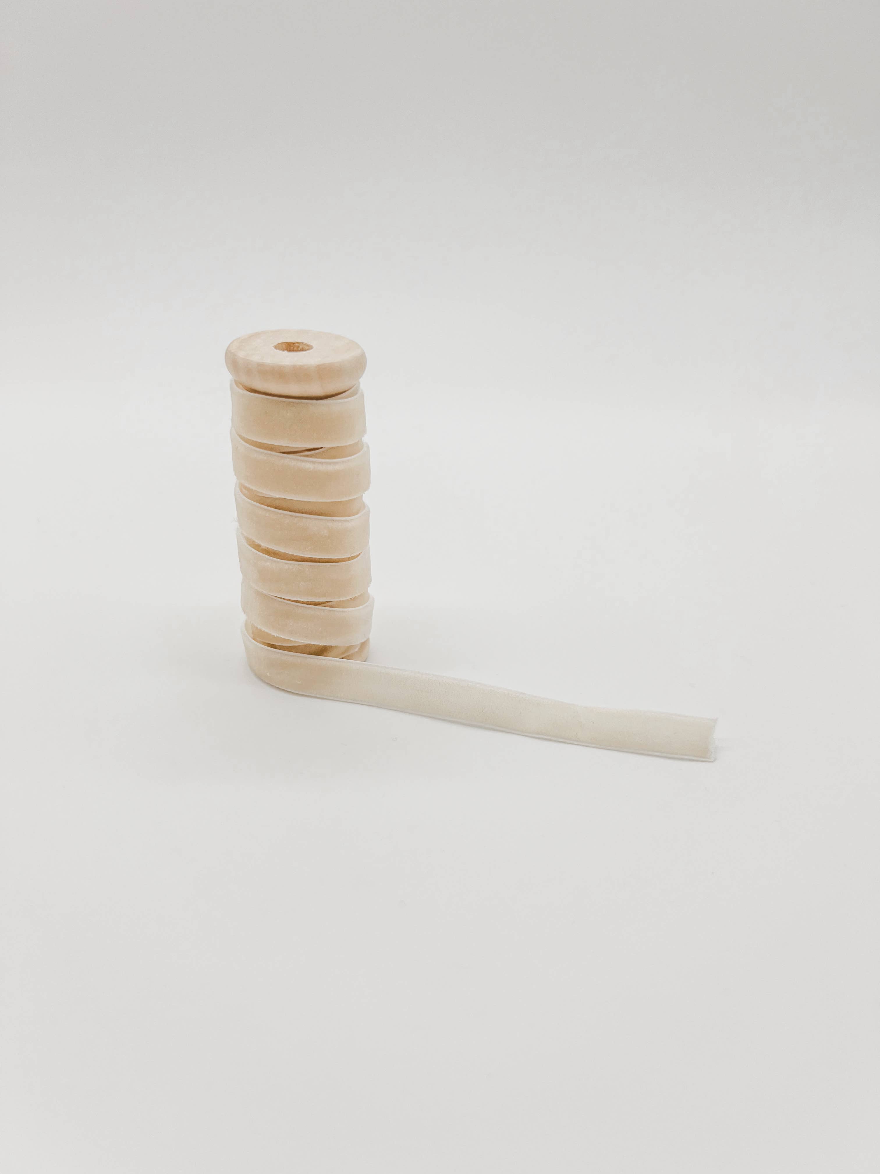 Trim & Twine - Vente Ruban – emballage cadeau - Ruban en velours, 3/8 po16