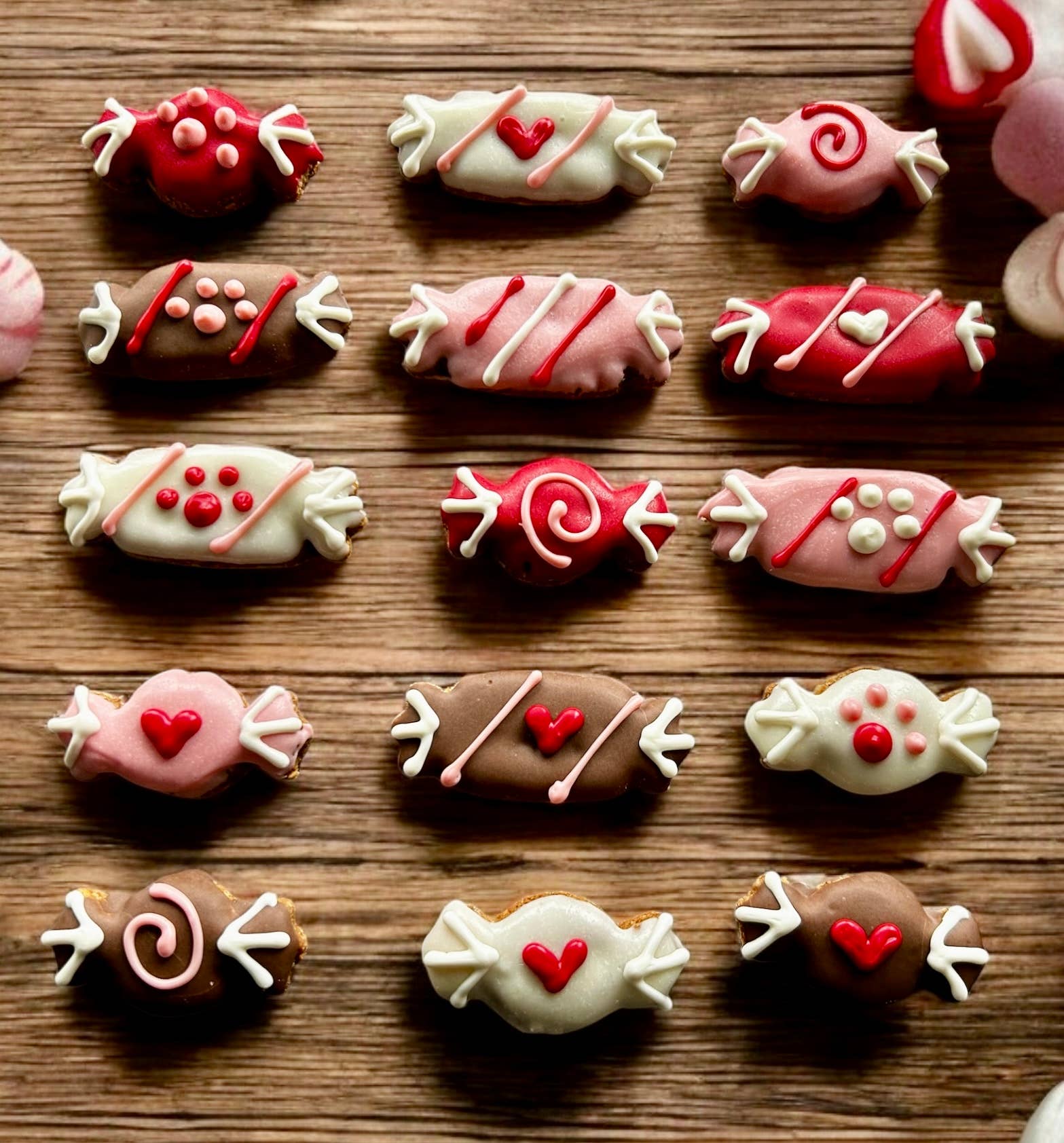 YumYum4DOGS - Wholesale Pet Treats - Dog - Mini Valentines Candies dog treats1