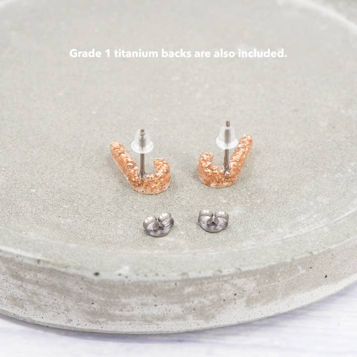 MadebyJenWren – wholesale Stud/post earrings – Gold glitter candy cane Christmas studs3