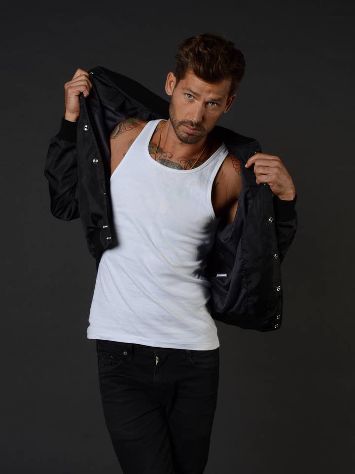 Sort „Dragon“ jakke for engroshandel hos Young God