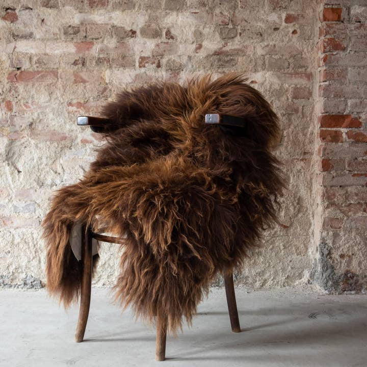 Van Buren - Wholesale Chair - Icelandic sheepskin natural rust brown2