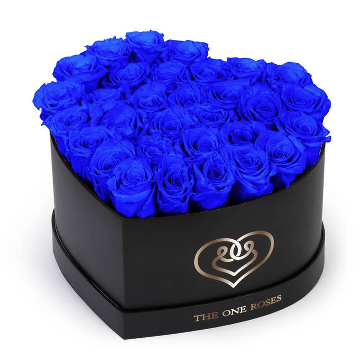 Safirblå rosor | Svart ”Love” -låda för wholesale av The One Roses