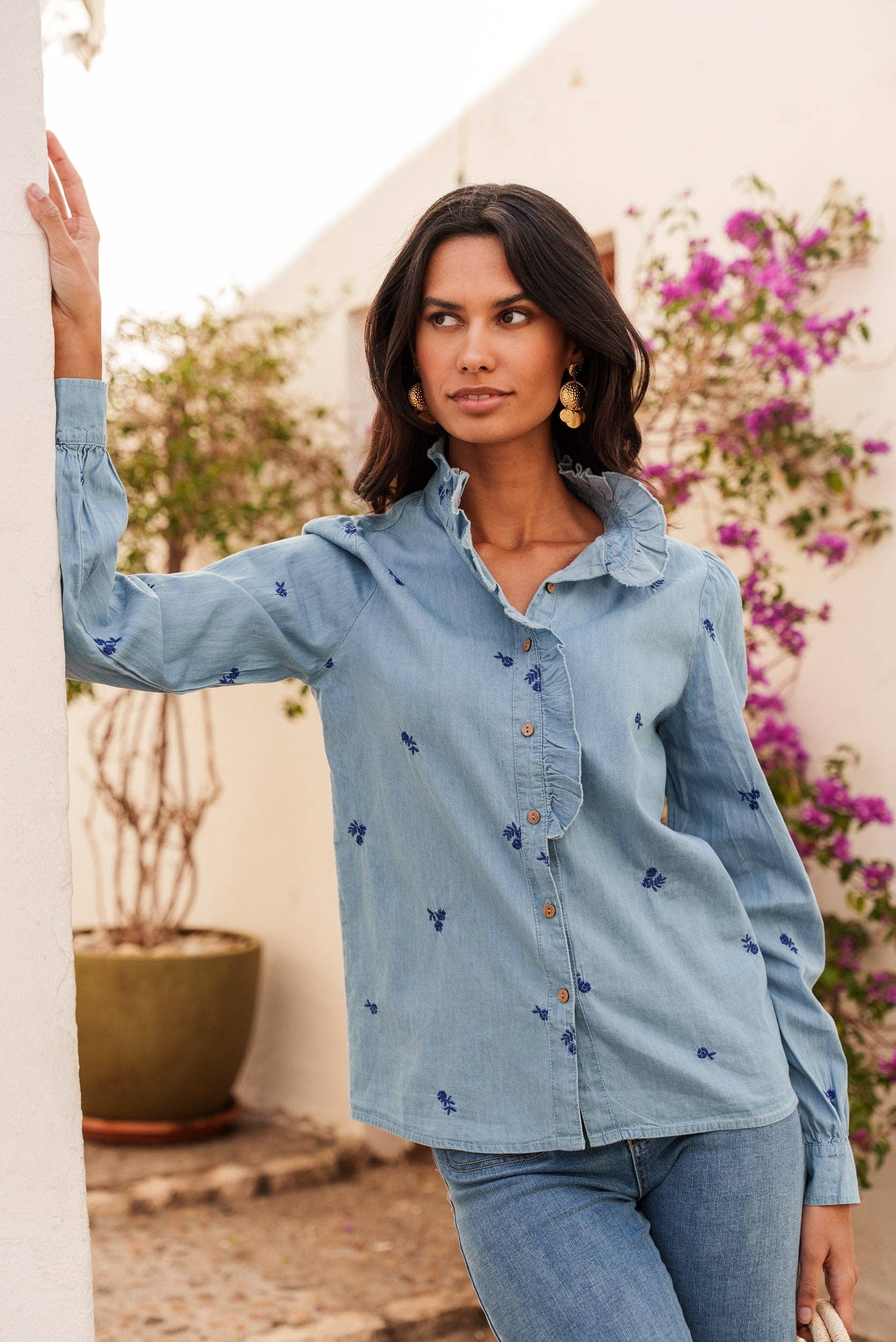 ONADO - Wholesale Button Down Shirt - Women's - Floral embroidered cotton shirt - Azura4