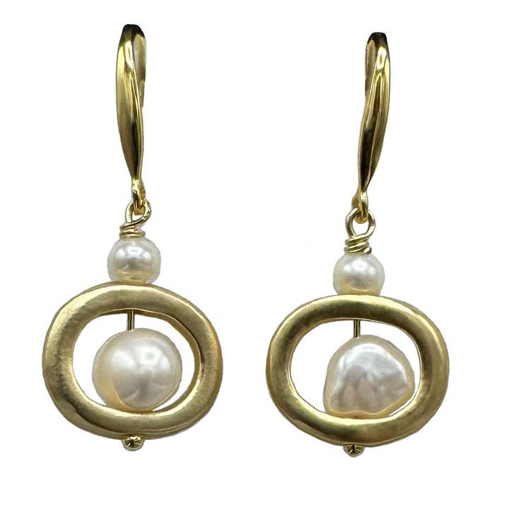 349-WHITE-G | THE MOD EARRINGS (WHITE ON GOLD) for wholesale by Girl With A Pearl