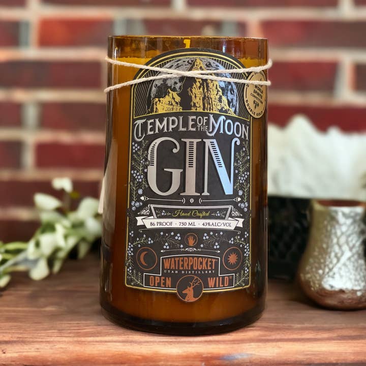 Candela per bottiglie di liquore per la vendita all'ingrosso da parte di Tappan Candleworks