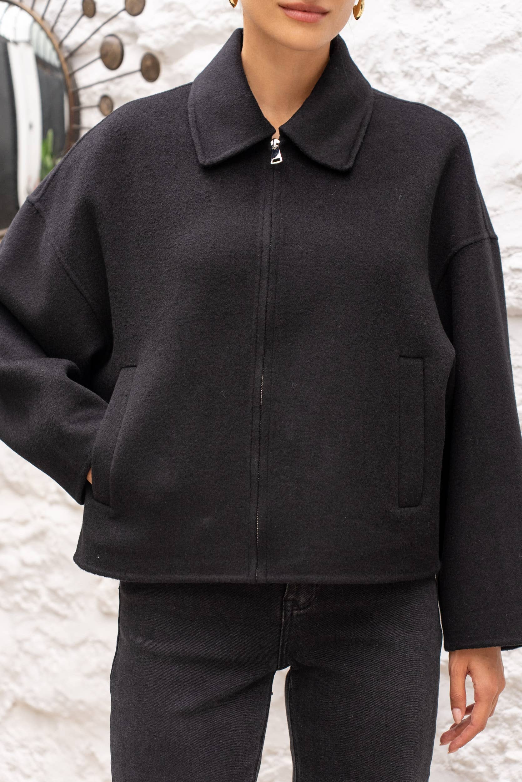 Attentif Paris - Wholesale Coat - Women's - Hand-sewn short coat in blended wool with zip closure17