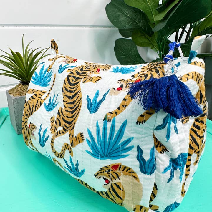 Folklore Couture - Wholesale Makeup/Cosmetic Bag - Quilted White Tiger Print Makeup Bag | Cosmetics Travel Bags