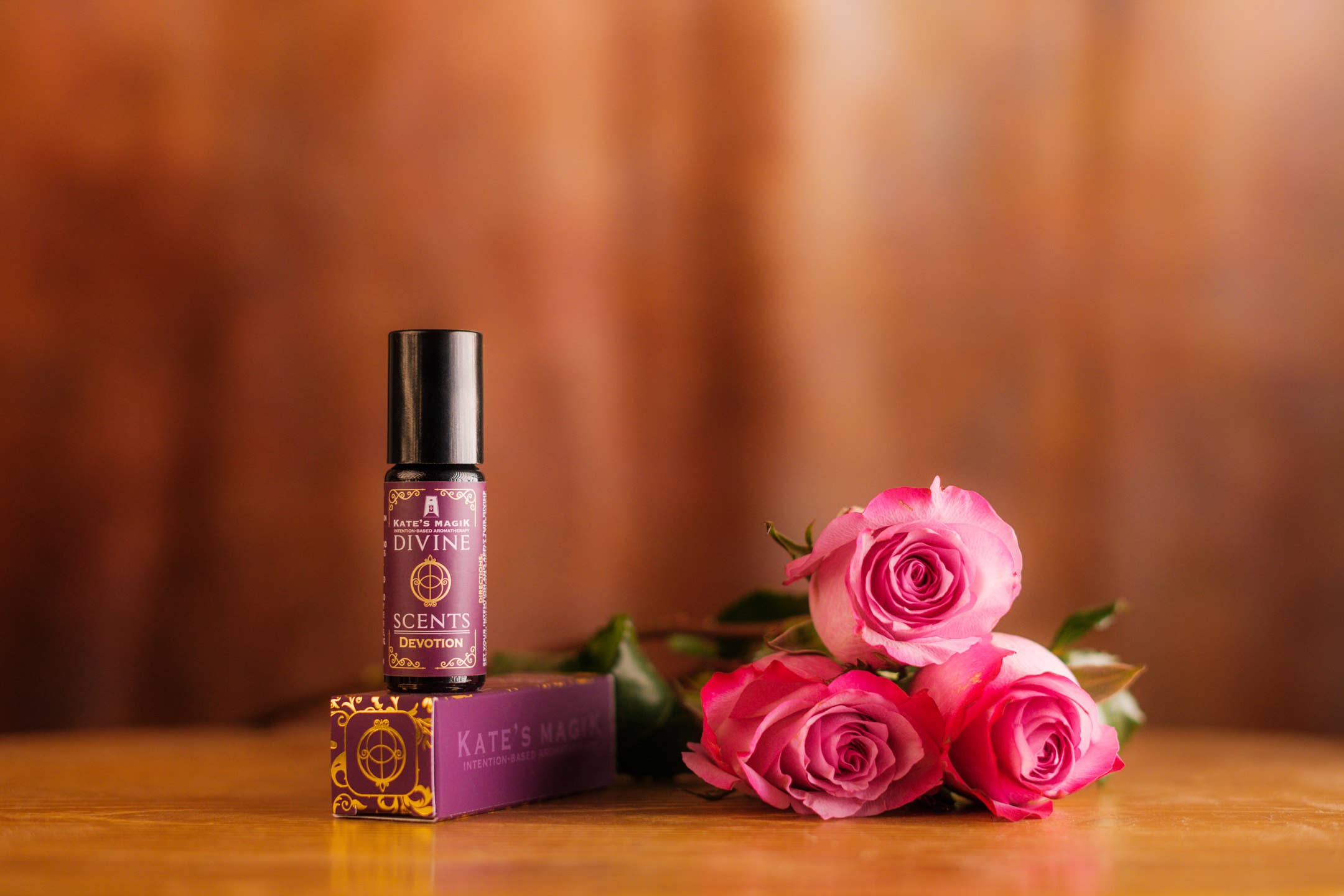 Kate's Magik – wholesale Essential oil roll-on – Divine Scents Natural Perfume Full Starter Set with Display5