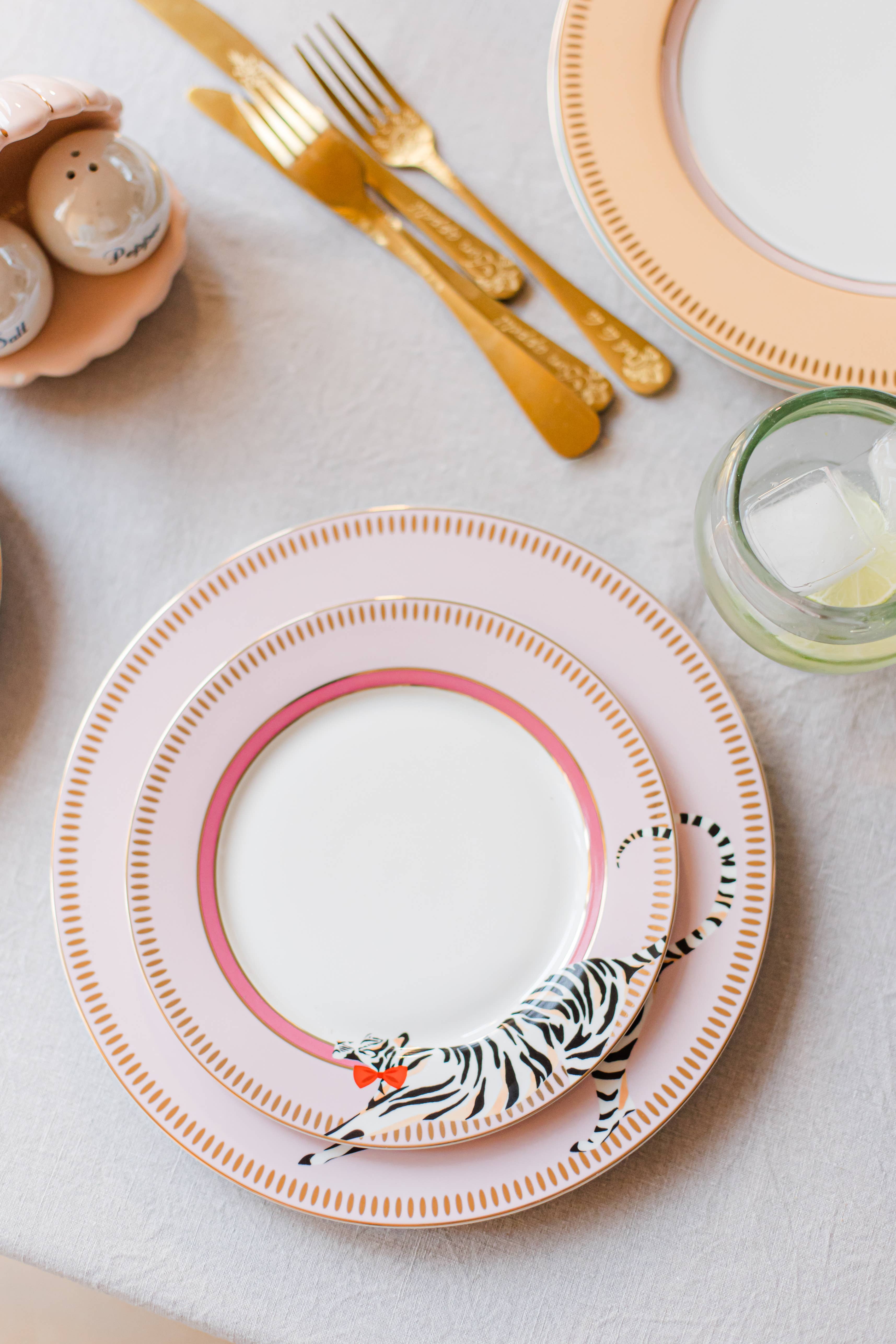 Yvonne Ellen - Wholesale Dinner Plate - YVONNE ELLEN SET OF 4 ANIMAL DINNER PLATES2