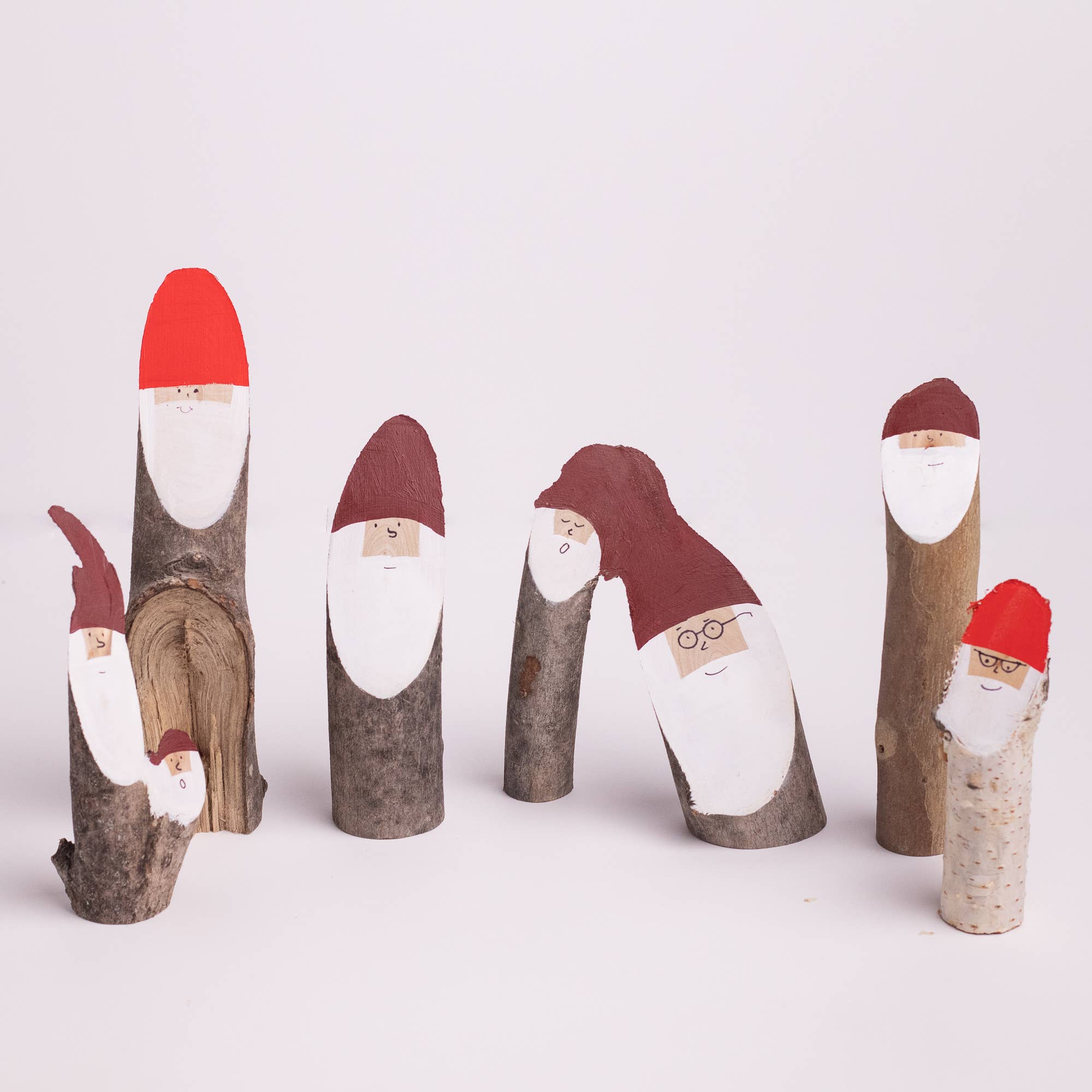 Collin Garrity - Wholesale Christmas Decoration - Santa Log2