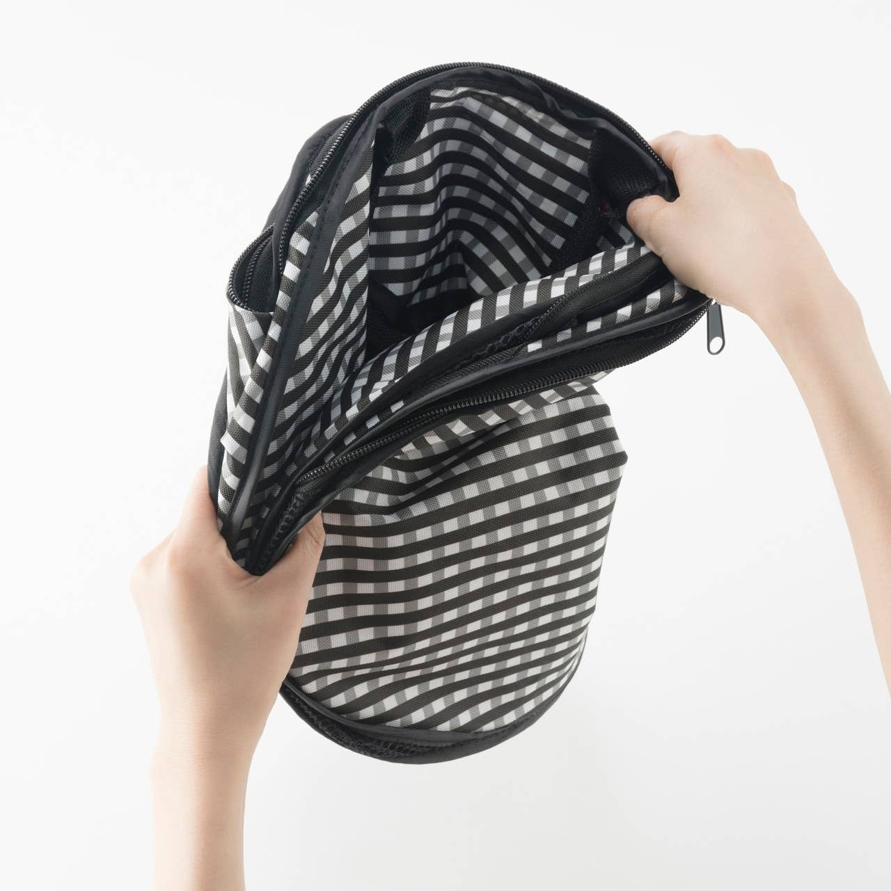 MOON-X USA, INC. - Wholesale Pet Carrier - Cat - Ultralite Pop-up Cat Carrier (Black)7