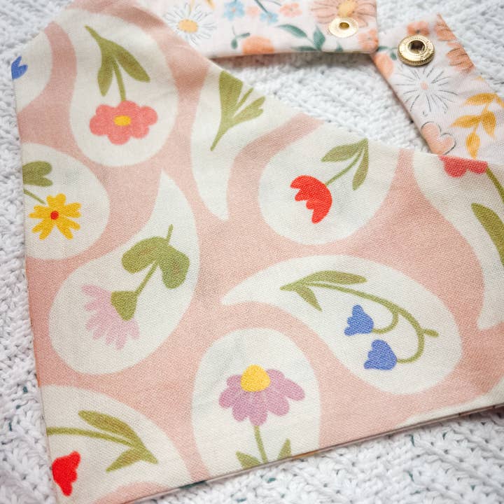 StellaLoo - Wholesale Pet Bandana - Dog - Paisley Flower Reversible Dog Bandana, Metal Snap On Collar2