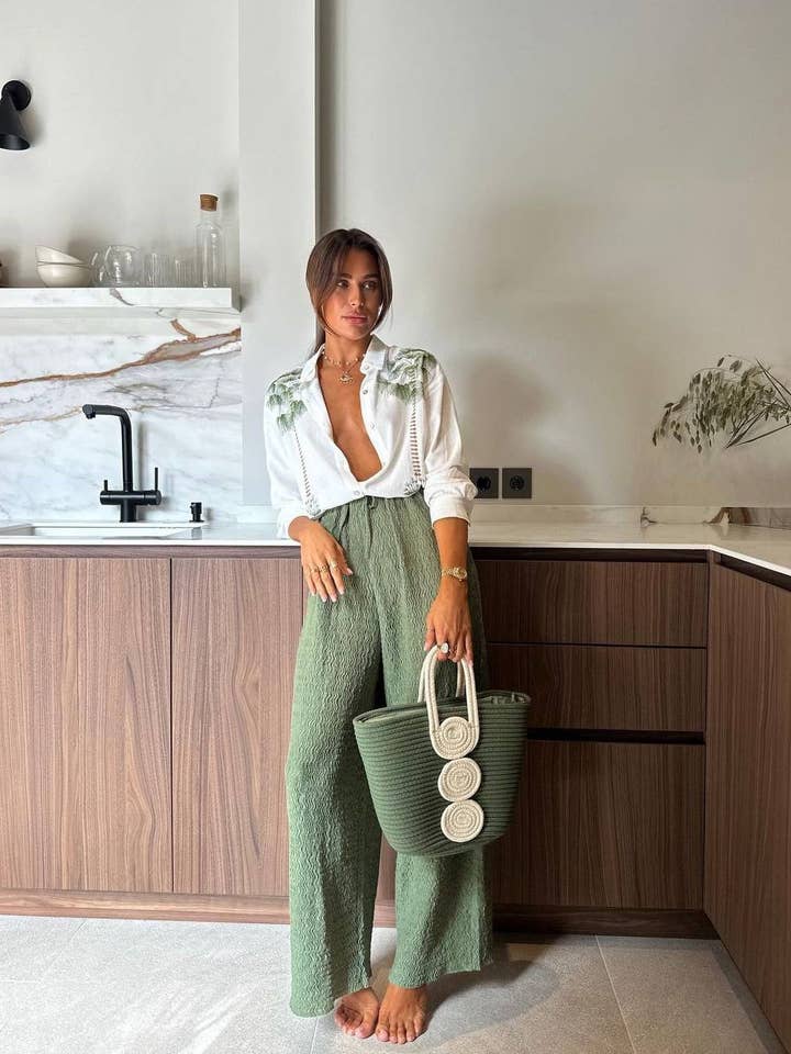 Design company-Fatma Balkir - Vendita all'ingrosso Completo top e gonna - Donna - Set Pantaloni Verde Menta e Camicia Ricamata - stile boho estivo1