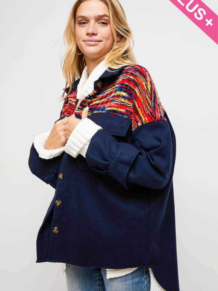 VESTE BOUTONNÉE AVEC POCHE DE POITRINE ET DÉTAILS DE COULEUR MIXTE pour la vente par Davi & Dani