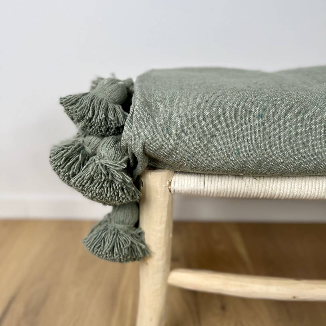 marrakeshop - Vente Plaids - Plaid marocain premium fait main avec pompons et franges25