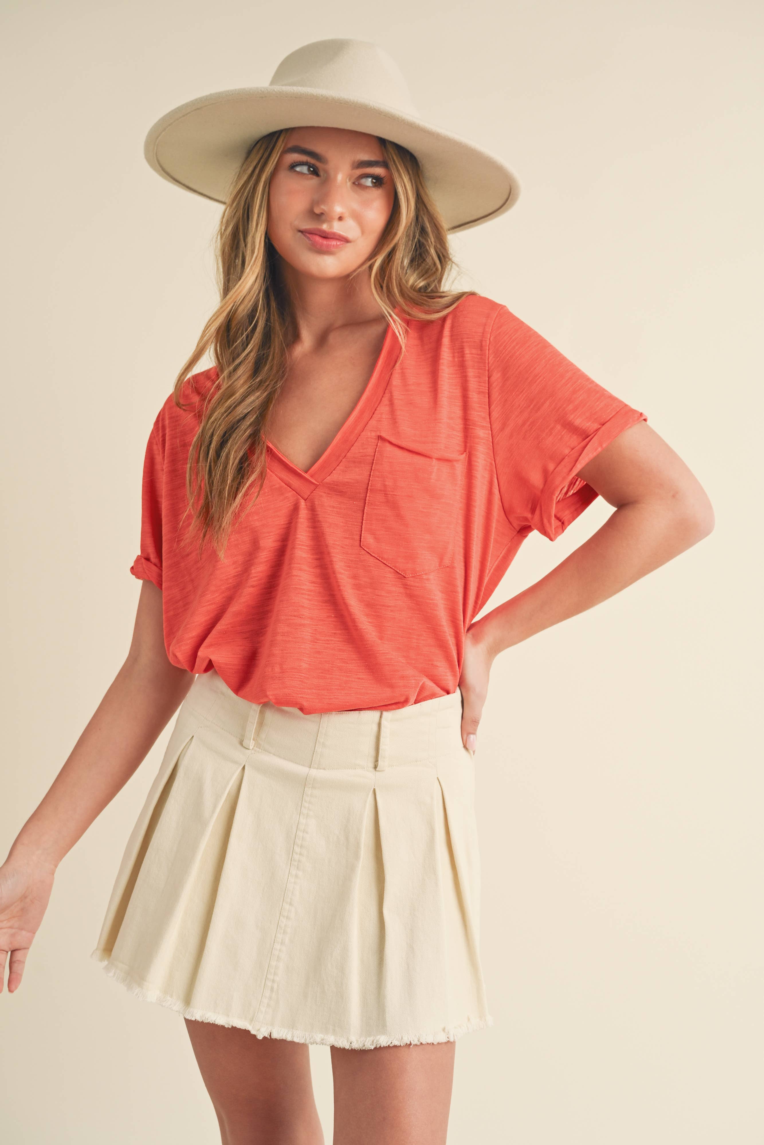 AEMI + CO - Wholesale T-Shirt - Women's - 8286DK Zoie V-Neck Short Sleeve Top 557