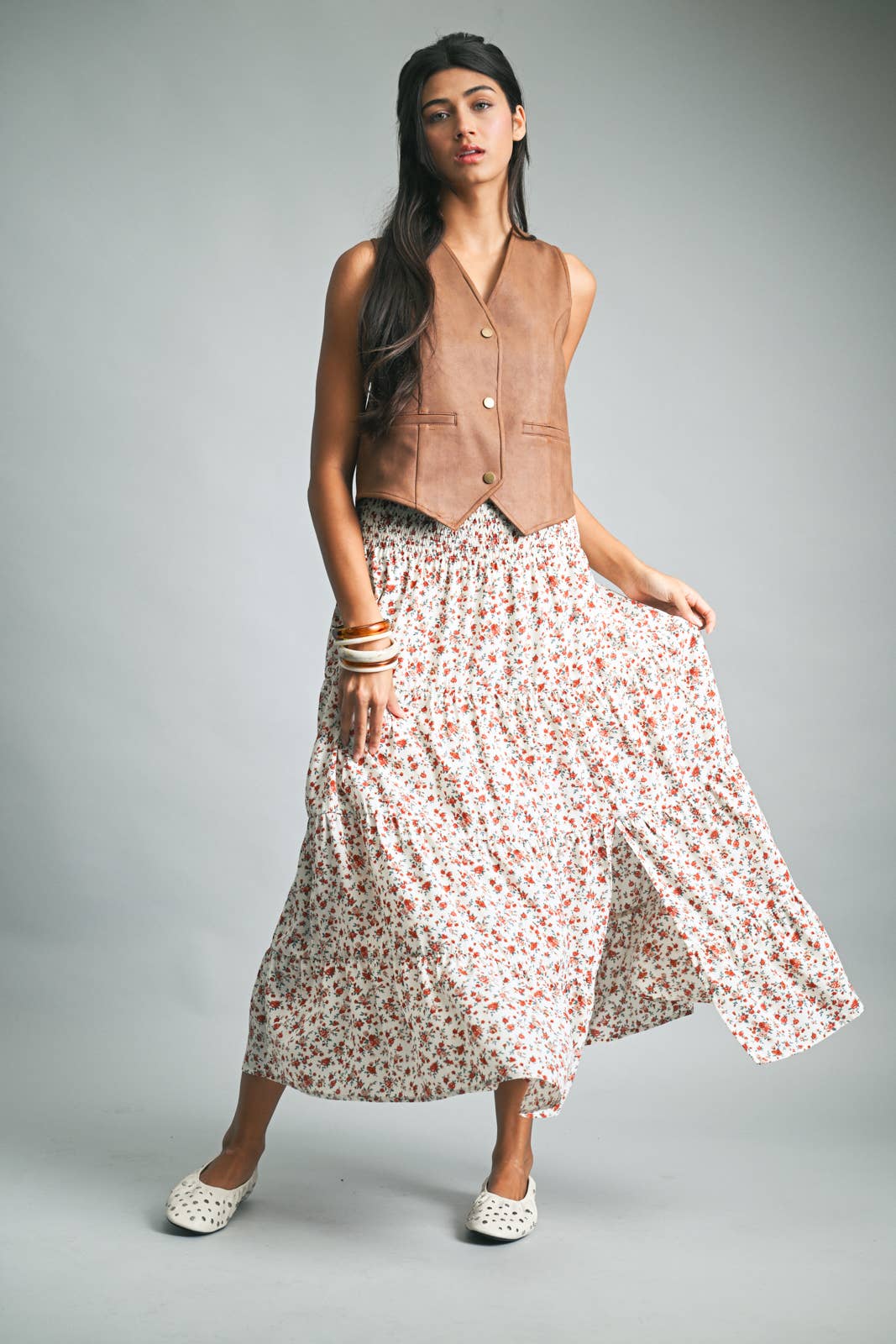 Wishlist Apparel - Wholesale Outerwear Vest - Women's - SUEDE BUTTON-UP VEST / WL25-10990