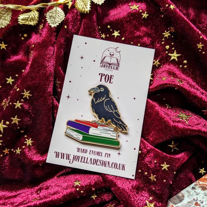 Joyella Design – Engroshandel Reversnål/knap – Poe the Raven hård emaljestift6