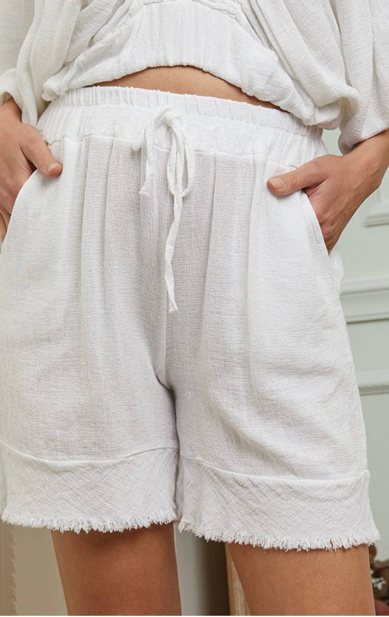 LÉA & LUC - Wholesale Shorts - Women's - Shorts in 50% cotton 50% linen REF. 100784