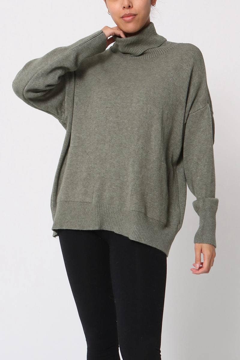 LÉA & LUC – wholesale Knitted jumper – Women′s – Turtleneck sweater with pockets REF. 003017