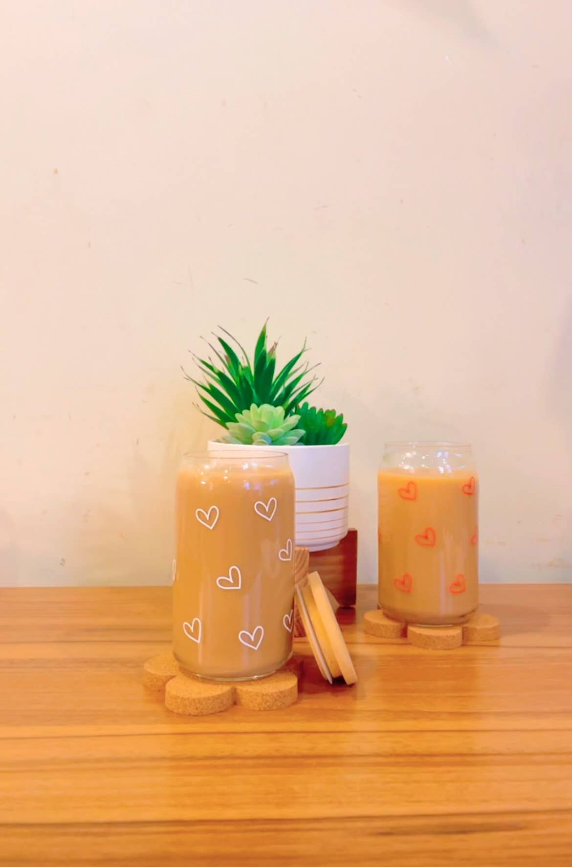 Pink pretty designs – wholesale Drinking glass/cup – Heart shape can glass white1