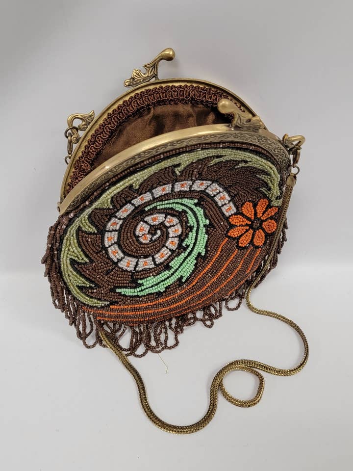 VINTAGE KLASSISCHE KOMPLETT PERLENBESTICKTE TASCHE #ACP 017 für den Großhandel von Ricki designs